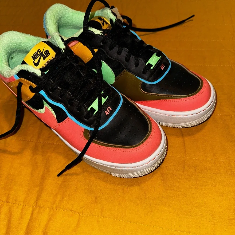 Nike Air Force 1 Multicolor Sneakers - Picture 6 of 7